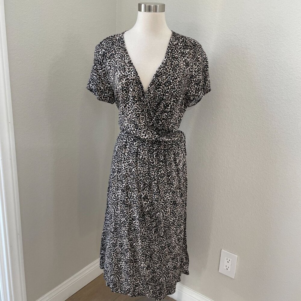 Old Navy Womens Plus 1X Plus Animal Print Wrap Dress Short Sleeve Midi